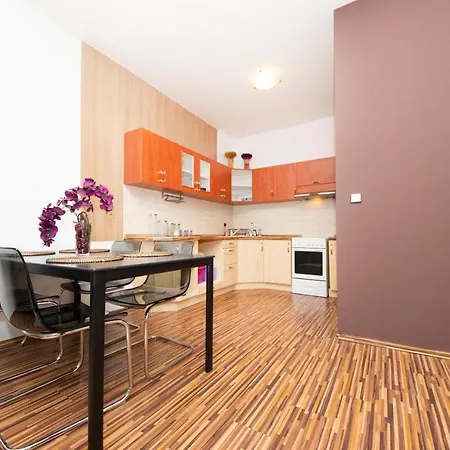 דירה Top! Great Located Apartment. *