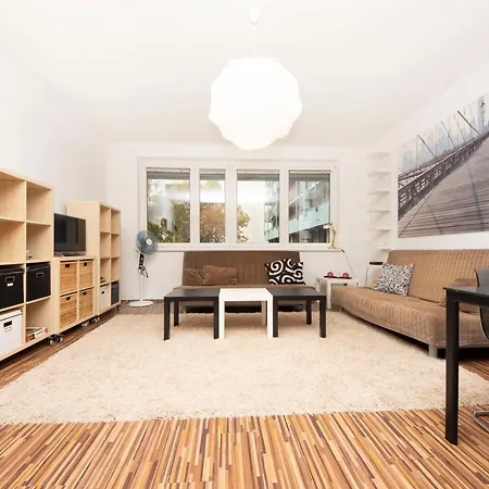 Top! Great Located Apartment. Daire Bratislava