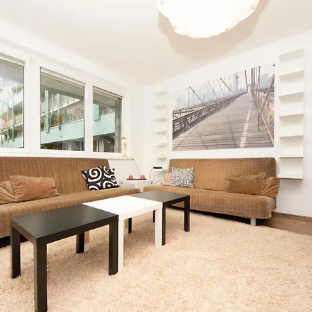 Top! Great Located Apartment. ברטיסלאבה
